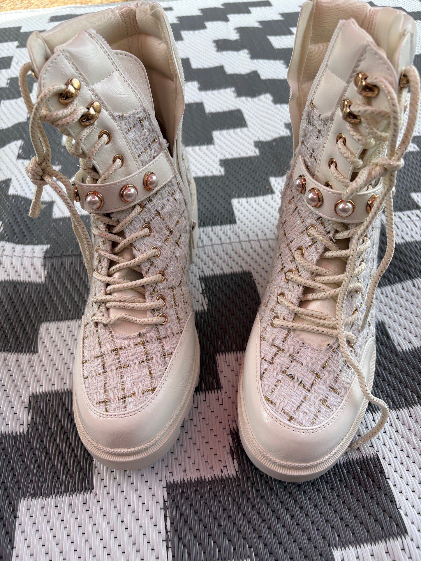 Boots,beige, women, size 10, new