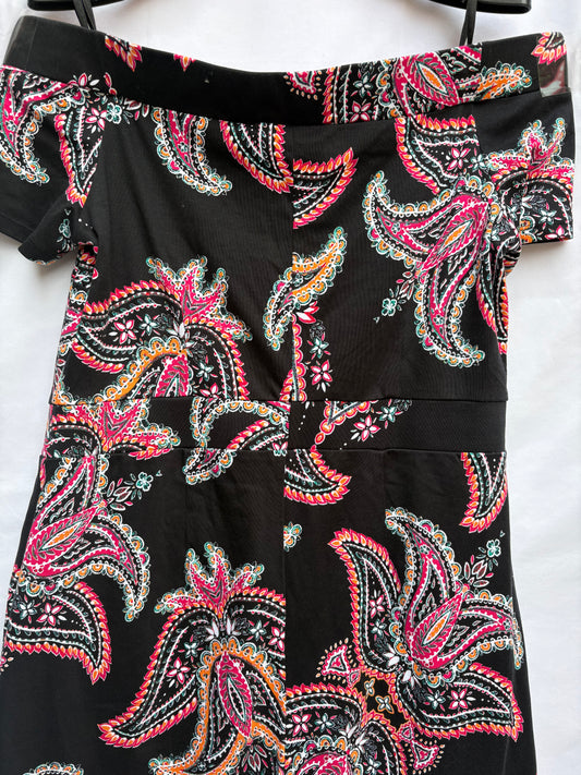 NYC paisley romper with pockets, size L, pre-owned