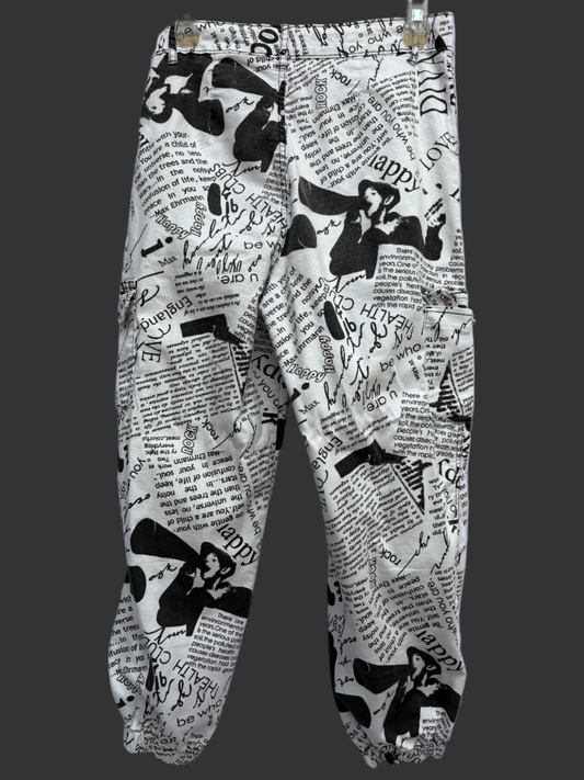 newspaper print, cargo pants, size L, pre-owned