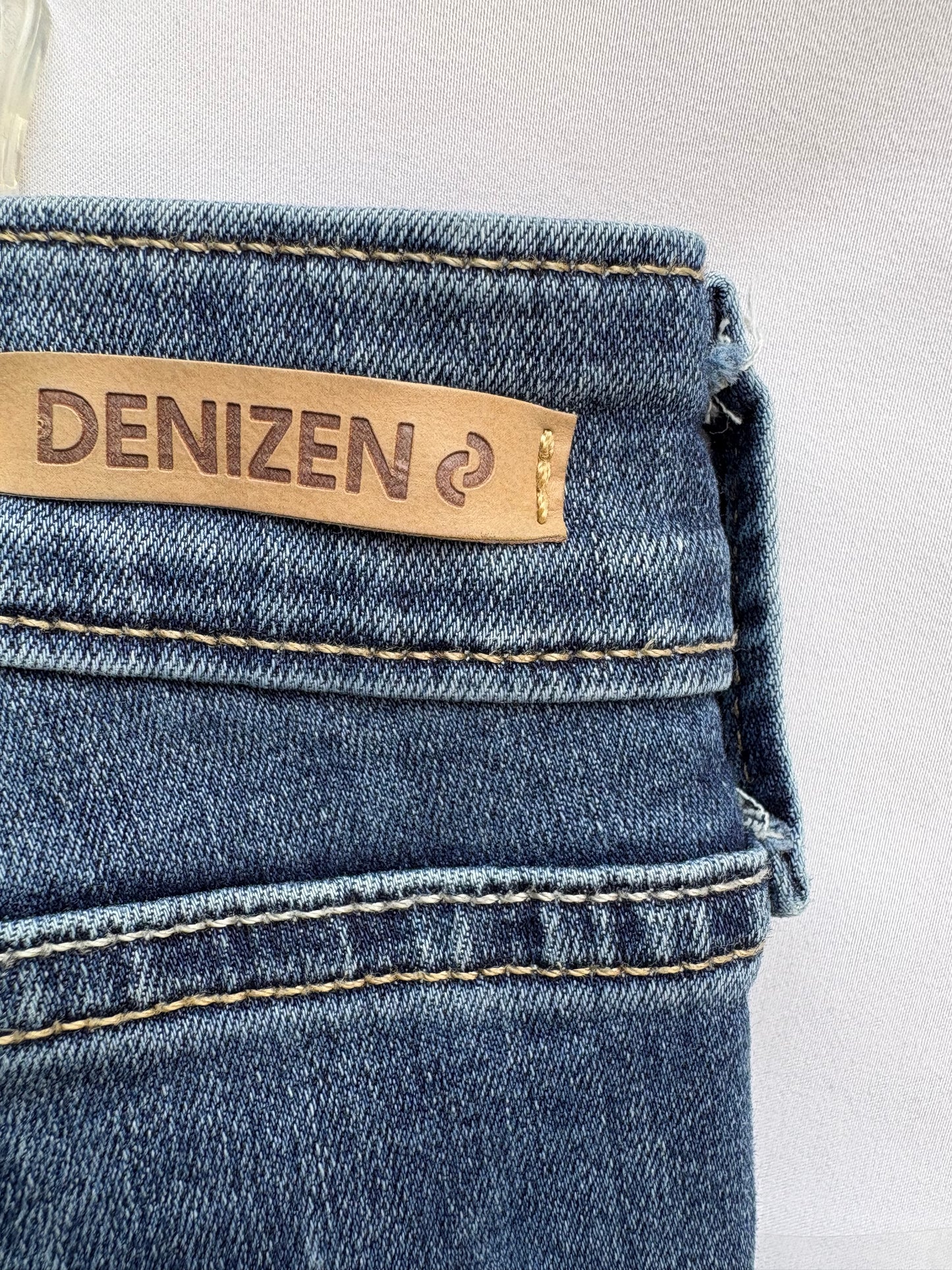 Denizen boyfriend low rise jeans, pre-owned, size 12