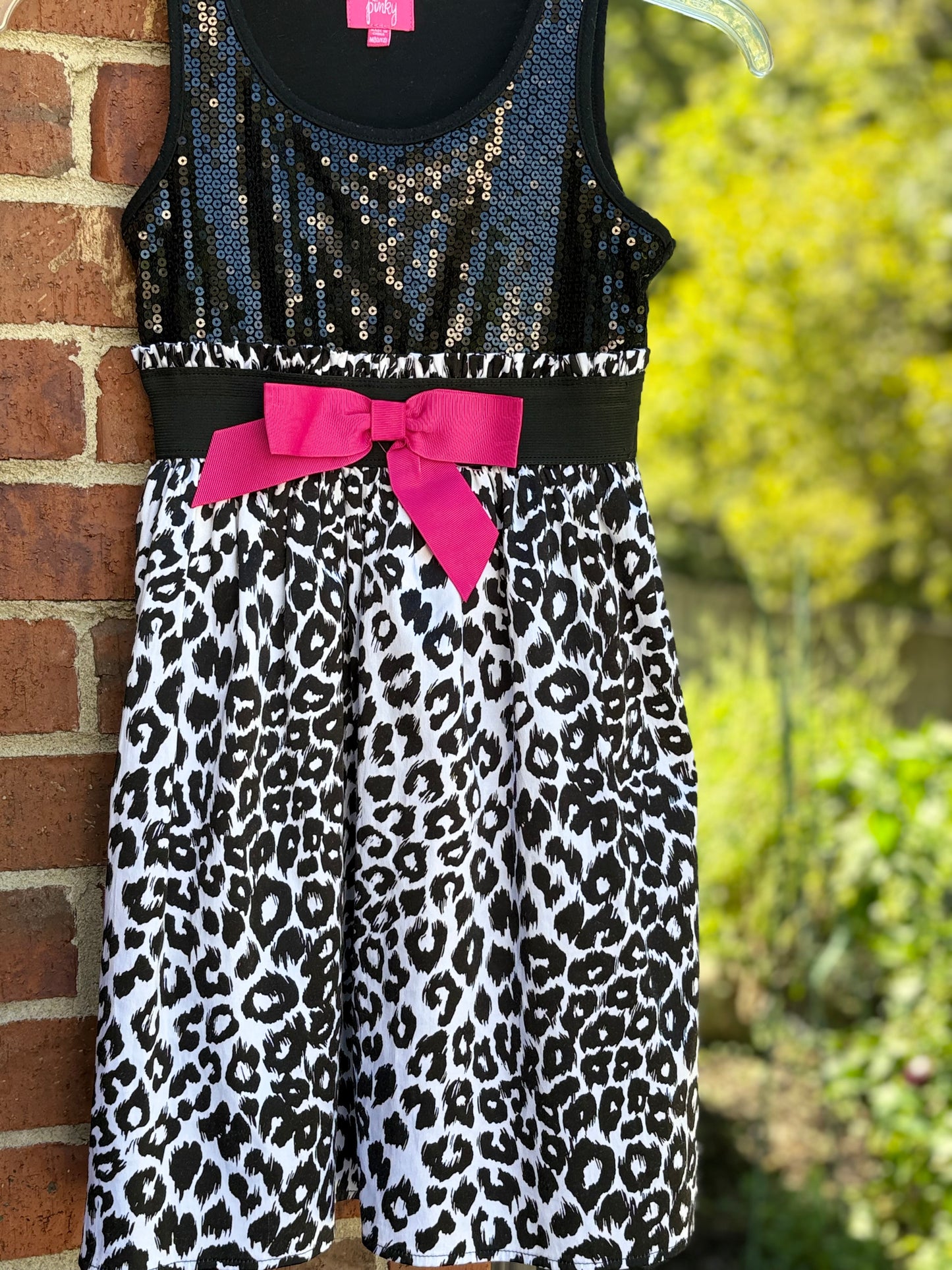 sequence top, girls, size 10/12, gentle used, no flaws.