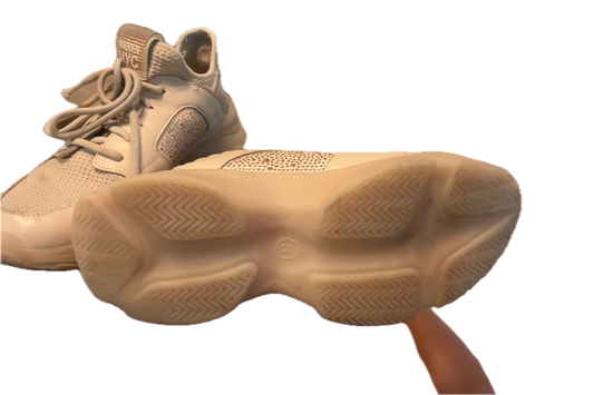 Madden Girl Women's Comfortable Stylish Shoes Size 7.5 Tan - Pre-Owned, Great Condition